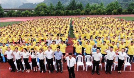主题教育推动生动实践 9428cn太阳集团古天乐集团坚守种业人的初心